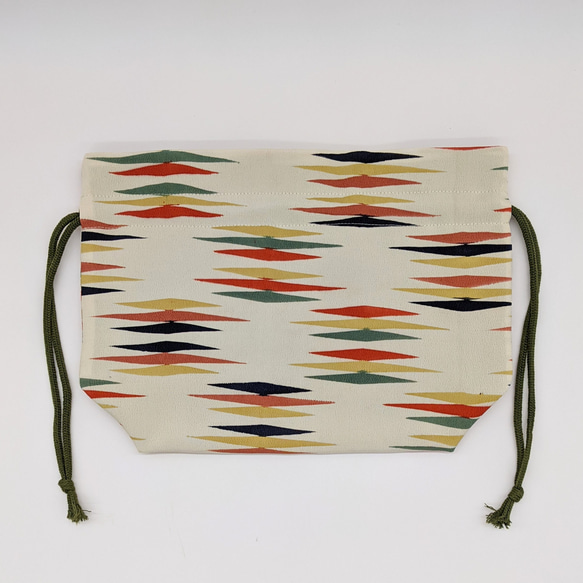 A rectangular hand-woven Suruga bamboo basket bag with a red leather handle and a vintage white silk drawstring inner pouch featuring a mist pattern – view 9
